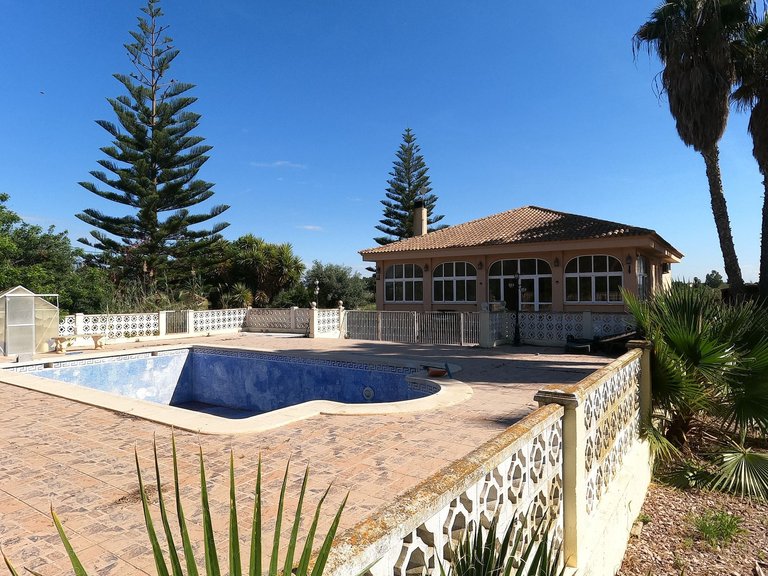 Villa for Sale in Dolores, Alicante 39