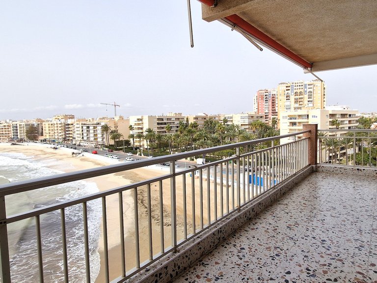 Apartment for Sale in Costa Blanca Torrevieja, Alicante 1