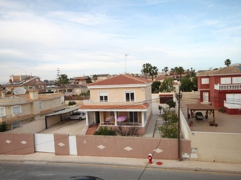 Villa for Sale in Torrevieja, Alicante 27