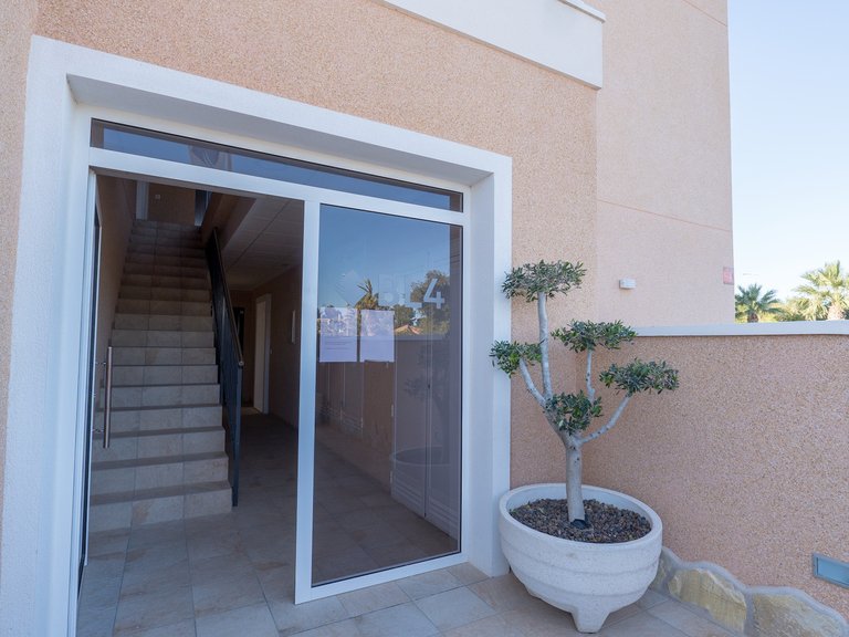 Apartment for Sale in El Raso, Alicante 43