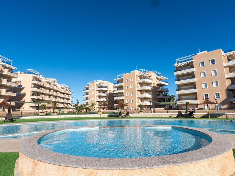 Apartment for Sale in El Raso, Alicante 2