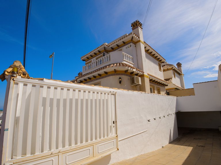 Villa for Sale in Torrevieja, Alicante 43