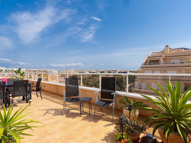 Apartment for Sale in Villamartin, Alicante 37
