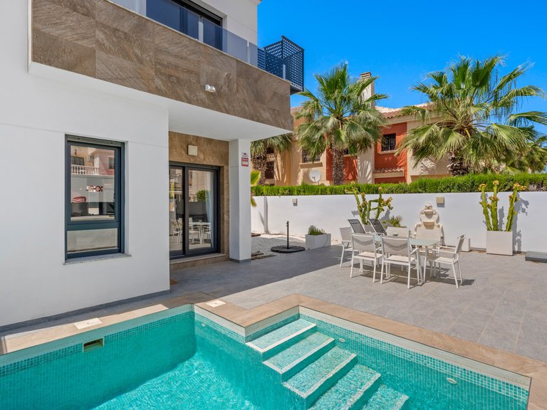 Villa for Sale in Torrevieja, Alicante 25