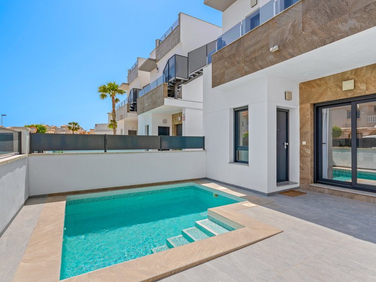 Villa for Sale in Torrevieja, Alicante 26