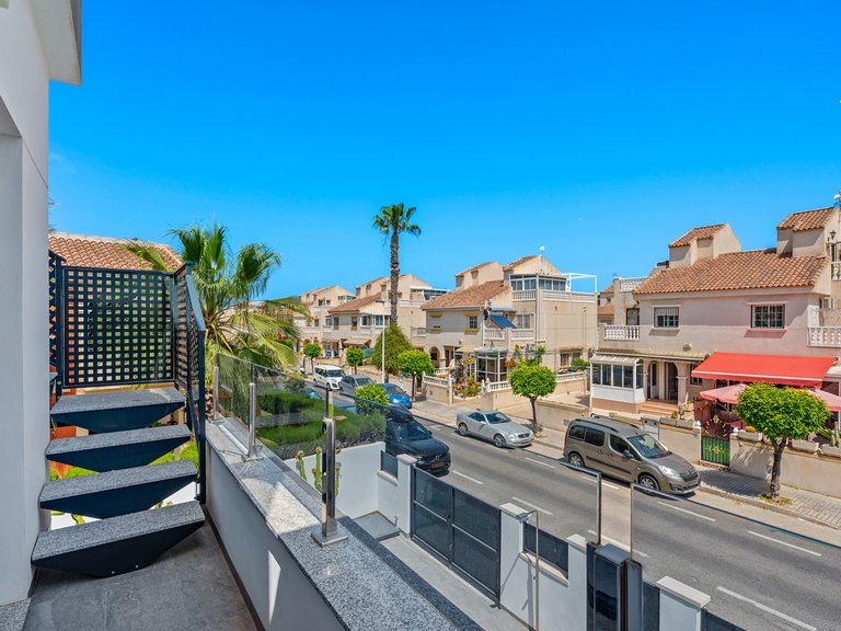 Villa for Sale in Torrevieja, Alicante 33