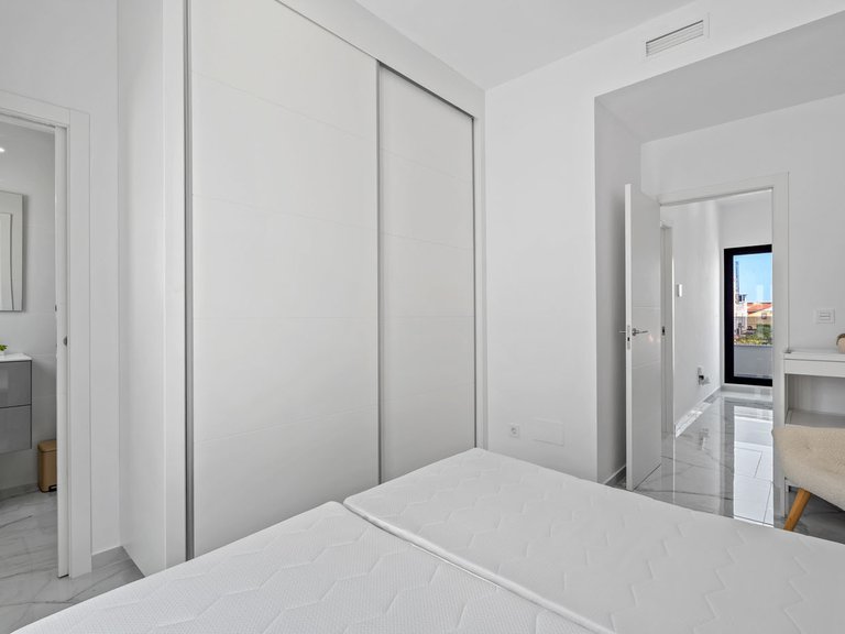 Villa for Sale in Torrevieja, Alicante 16