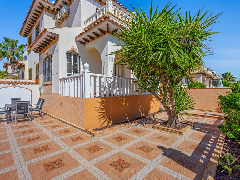 Town House for Sale in Cabo Roig, Alicante 33
