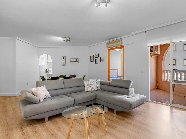 Apartment for Sale in Torrevieja, Alicante 2