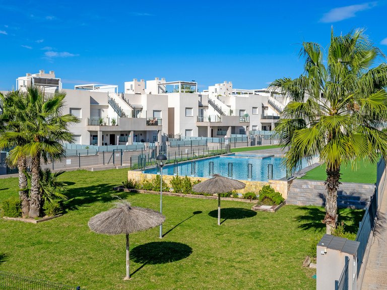 Apartment for Sale in Torrevieja, Alicante 30
