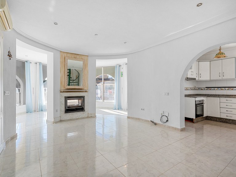 Villa for Sale in Costa Blanca Ciudad Quesada, Alicante 4