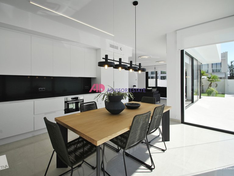Villa for Sale in Inland Rojales, Alicante 5