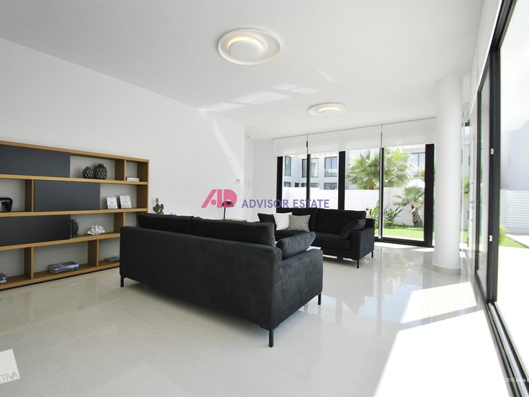 Villa for Sale in Inland Rojales, Alicante 8