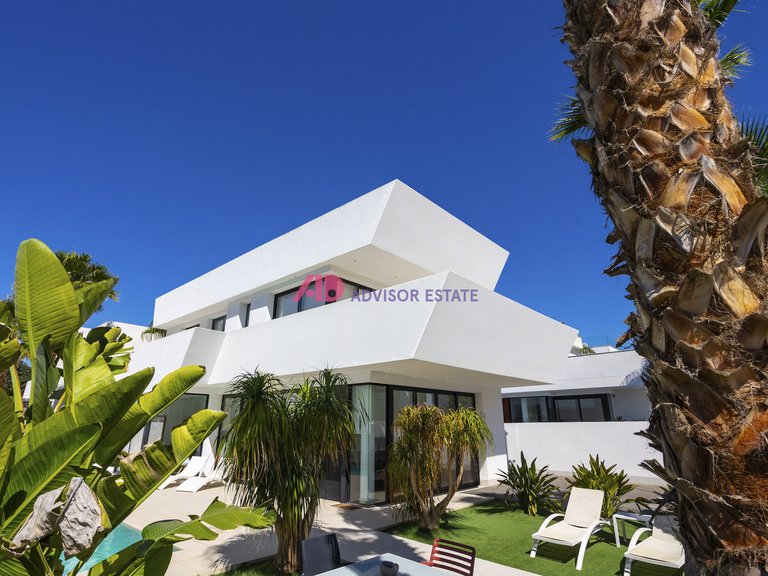 Villa for Sale in Costa Blanca Ciudad Quesada, Alicante 2