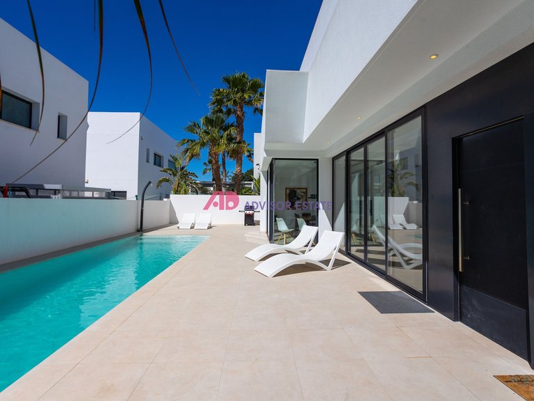 Villa for Sale in Costa Blanca Ciudad Quesada, Alicante 13