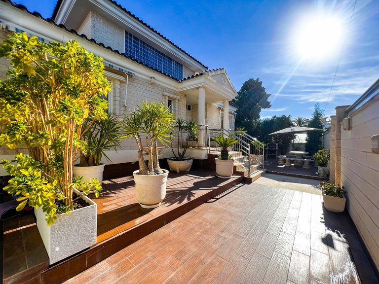 Villa for Sale in La Mata, Alicante 38