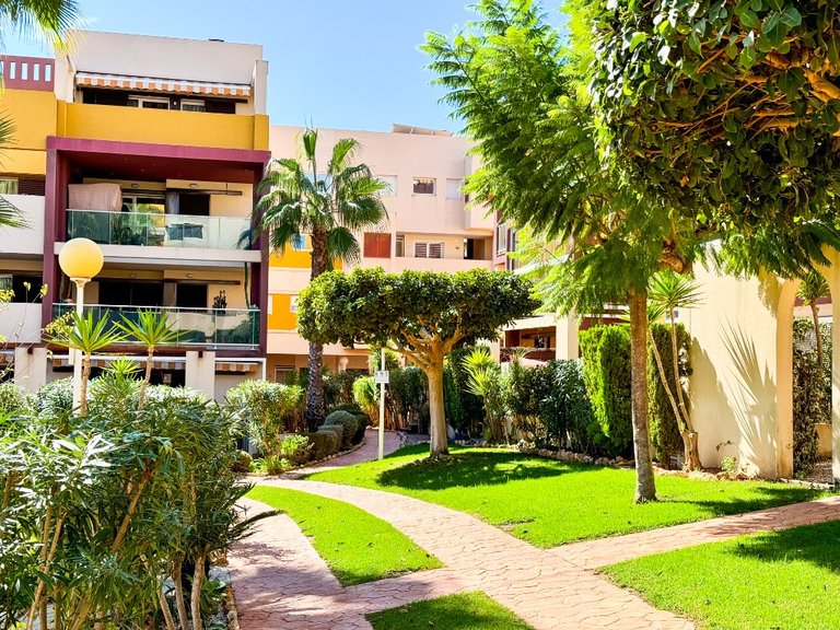 Apartment for Sale in Playa Flamenca, Alicante 20