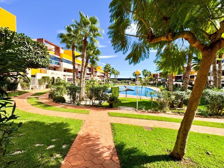 Apartment for Sale in Playa Flamenca, Alicante 23