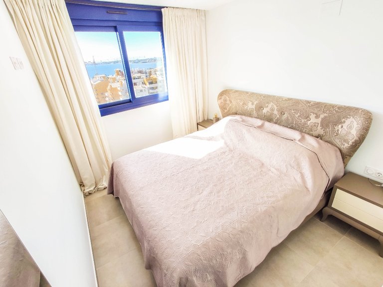 Apartment for Sale in Punta Prima, Alicante 4