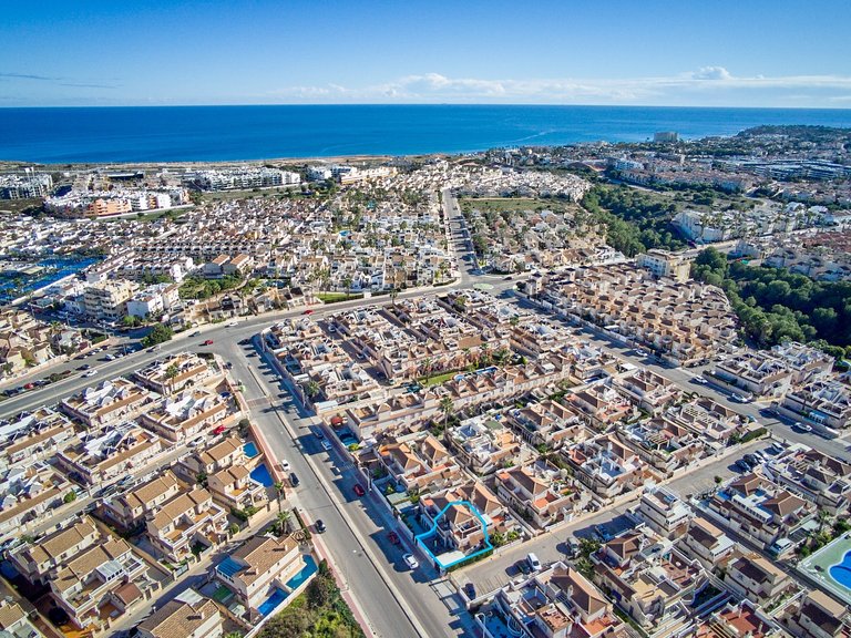Town House for Sale in Playa Flamenca, Alicante 6