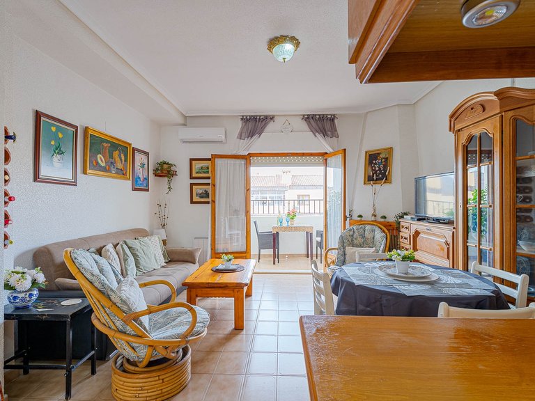 Apartment for Sale in Punta Prima, Alicante 9