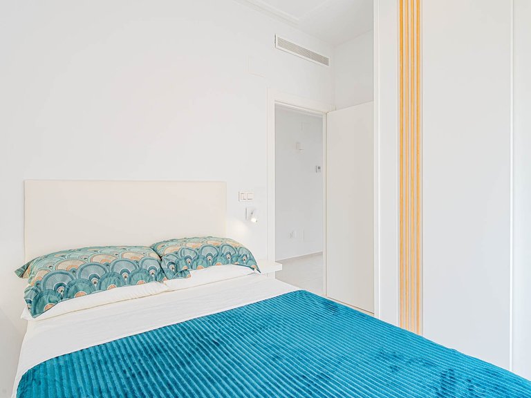 Villa for Sale in Punta Prima, Alicante 44