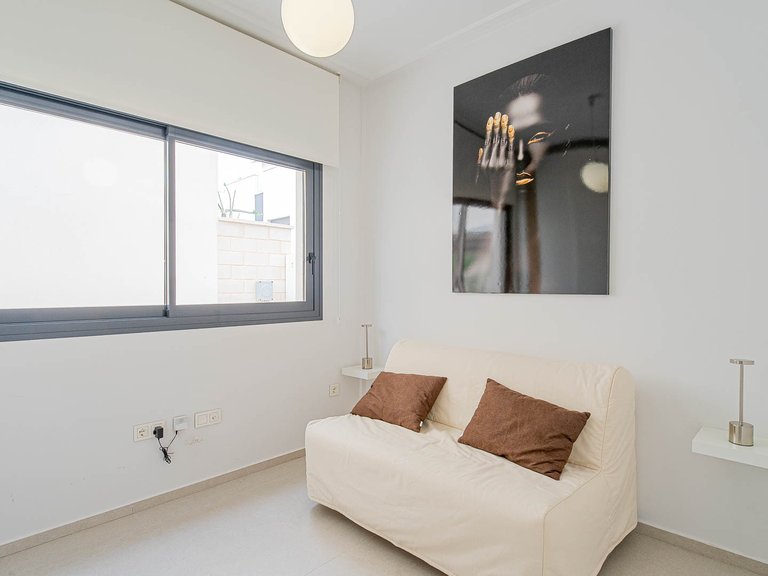 Villa for Sale in Punta Prima, Alicante 31