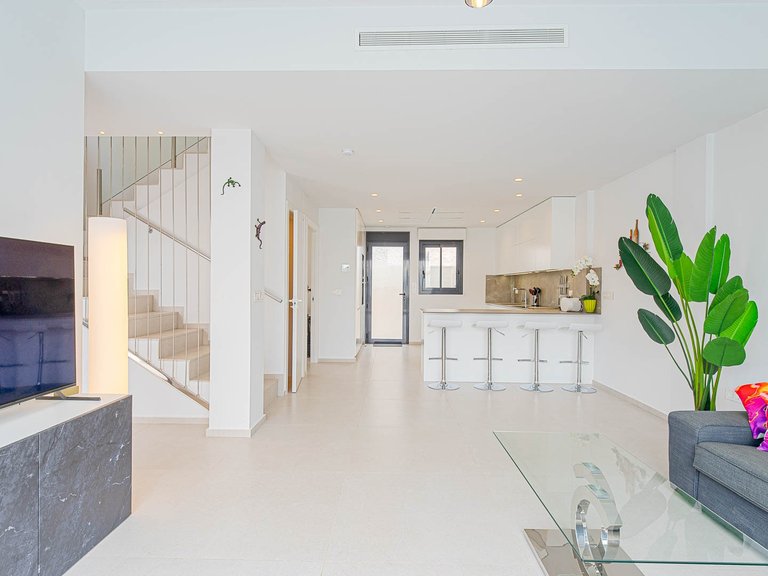 Villa for Sale in Punta Prima, Alicante 10