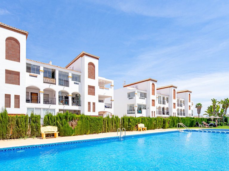 Apartment for Sale in Punta Prima, Alicante 4