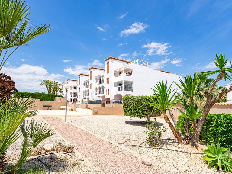 Apartment for Sale in Punta Prima, Alicante 36