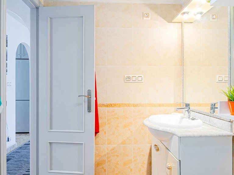 Apartment for Sale in Punta Prima, Alicante 28