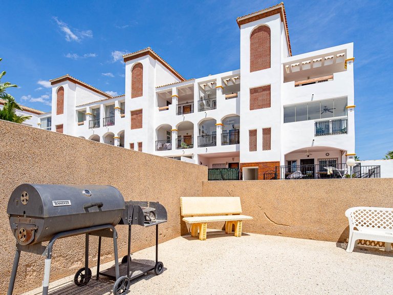 Apartment for Sale in Punta Prima, Alicante 1