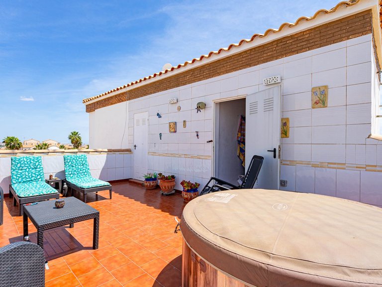 Apartment for Sale in Punta Prima, Alicante 30