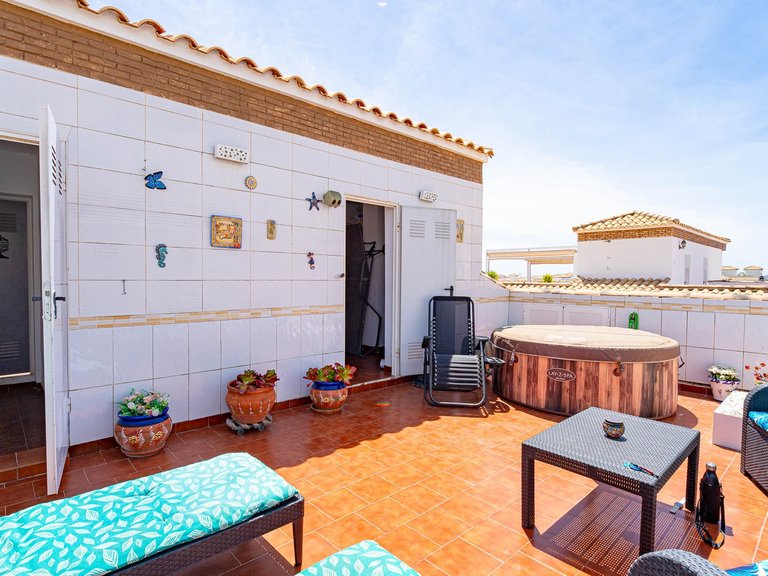 Apartment for Sale in Punta Prima, Alicante 29
