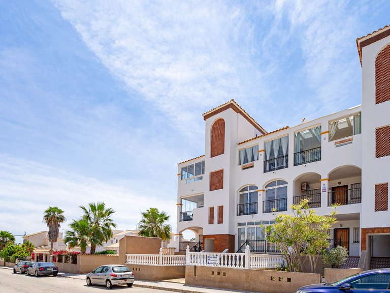 Apartment for Sale in Punta Prima, Alicante 43