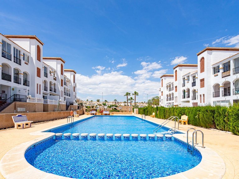 Apartment for Sale in Punta Prima, Alicante 35