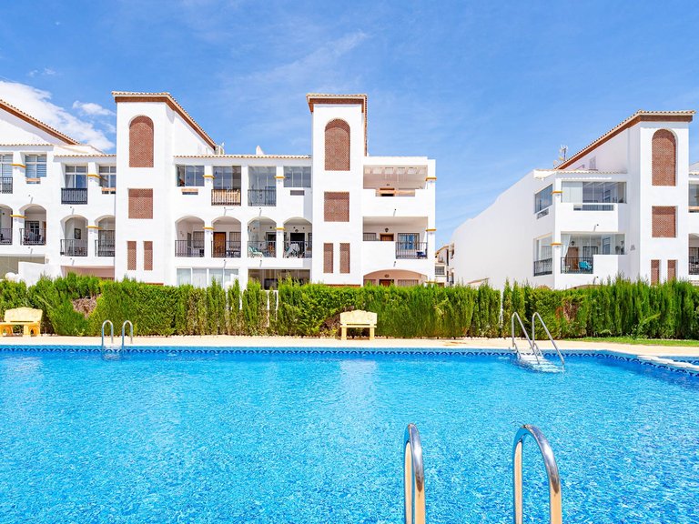 Apartment for Sale in Punta Prima, Alicante 42