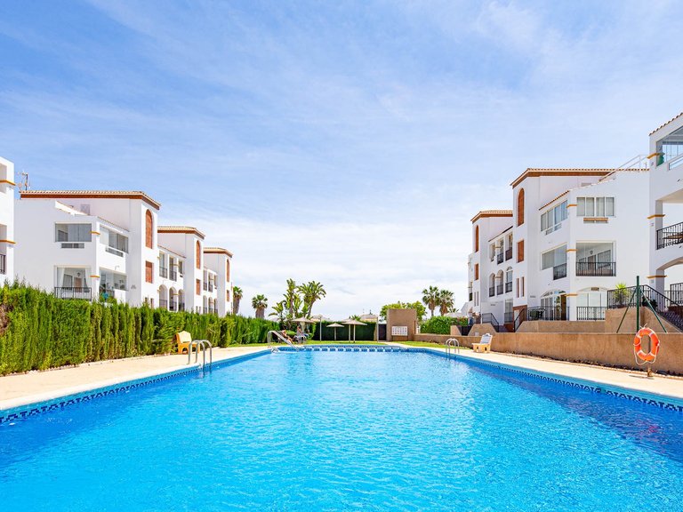 Apartment for Sale in Punta Prima, Alicante 34