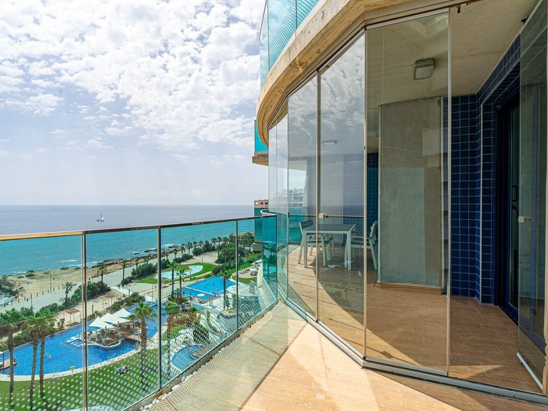 Apartment for Sale in Punta Prima, Alicante 1