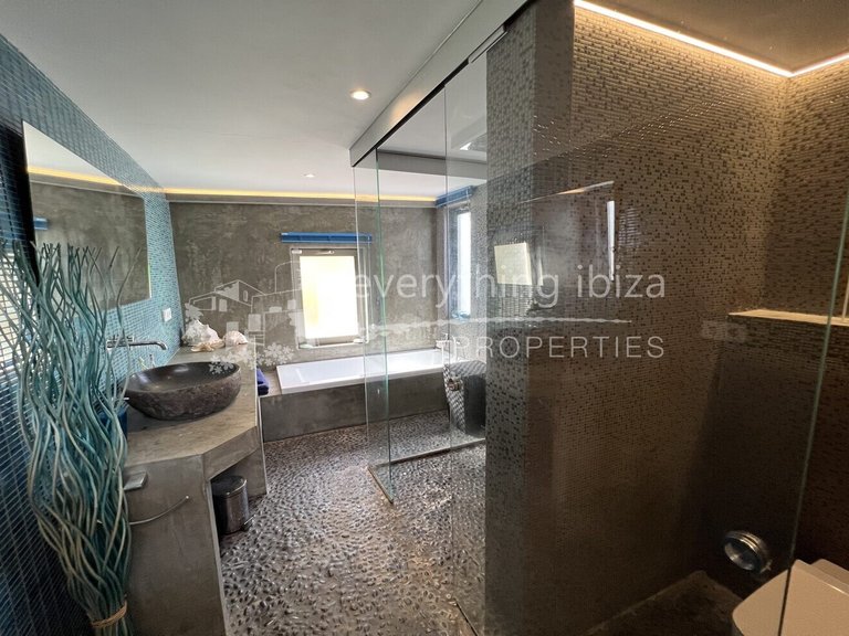 Villa for Sale in Cala Salada, Ibiza 18
