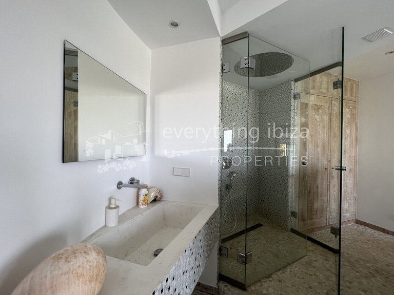 Villa for Sale in Cala Salada, Ibiza 19