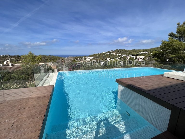 Villa for Sale in Cala Salada, Ibiza 2
