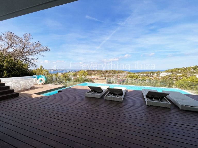Villa for Sale in Cala Salada, Ibiza 23