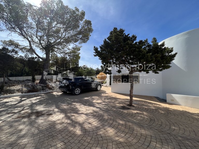 Villa for Sale in Cala Salada, Ibiza 28