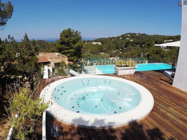 Villa for Sale in Cala Salada, Ibiza 3