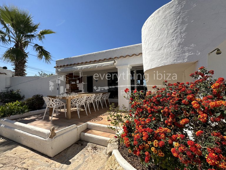 Villa for Sale in San Agusti De Vedra, Ibiza 11