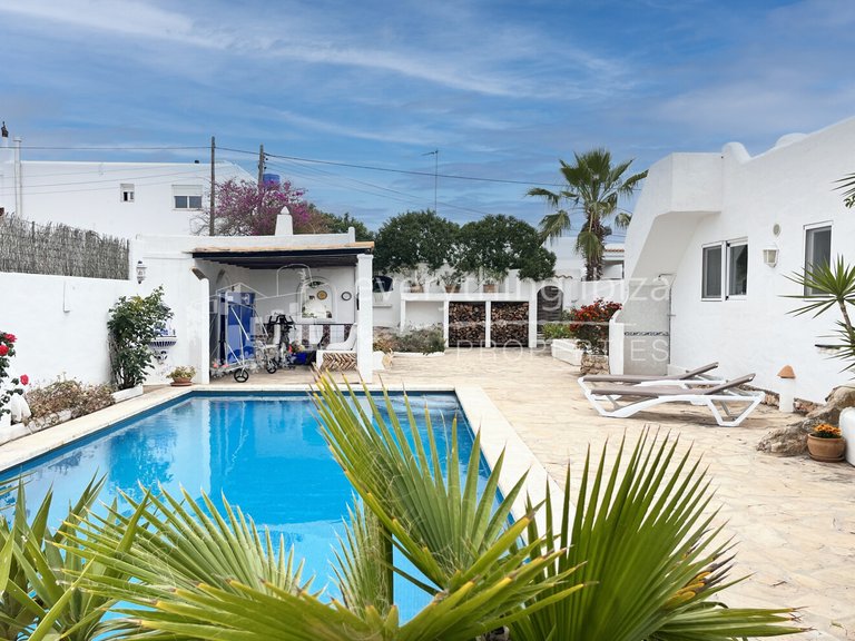 Villa for Sale in San Agusti De Vedra, Ibiza 19