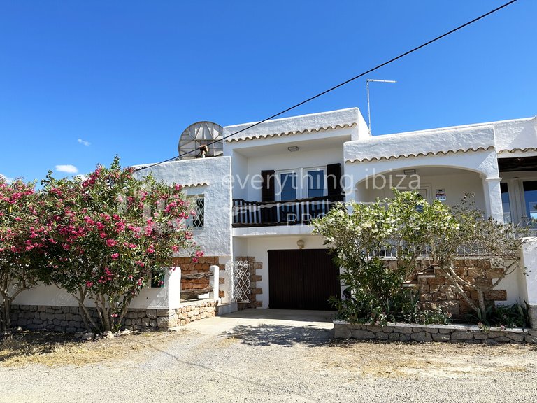 Villa for Sale in San Agusti De Vedra, Ibiza 2