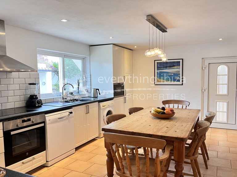 Villa for Sale in San Agusti De Vedra, Ibiza 31