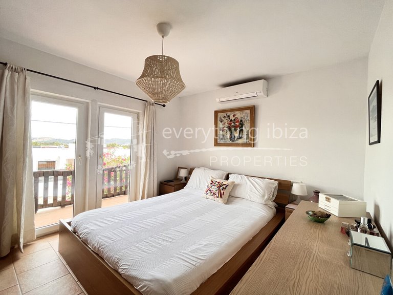 Villa for Sale in San Agusti De Vedra, Ibiza 32